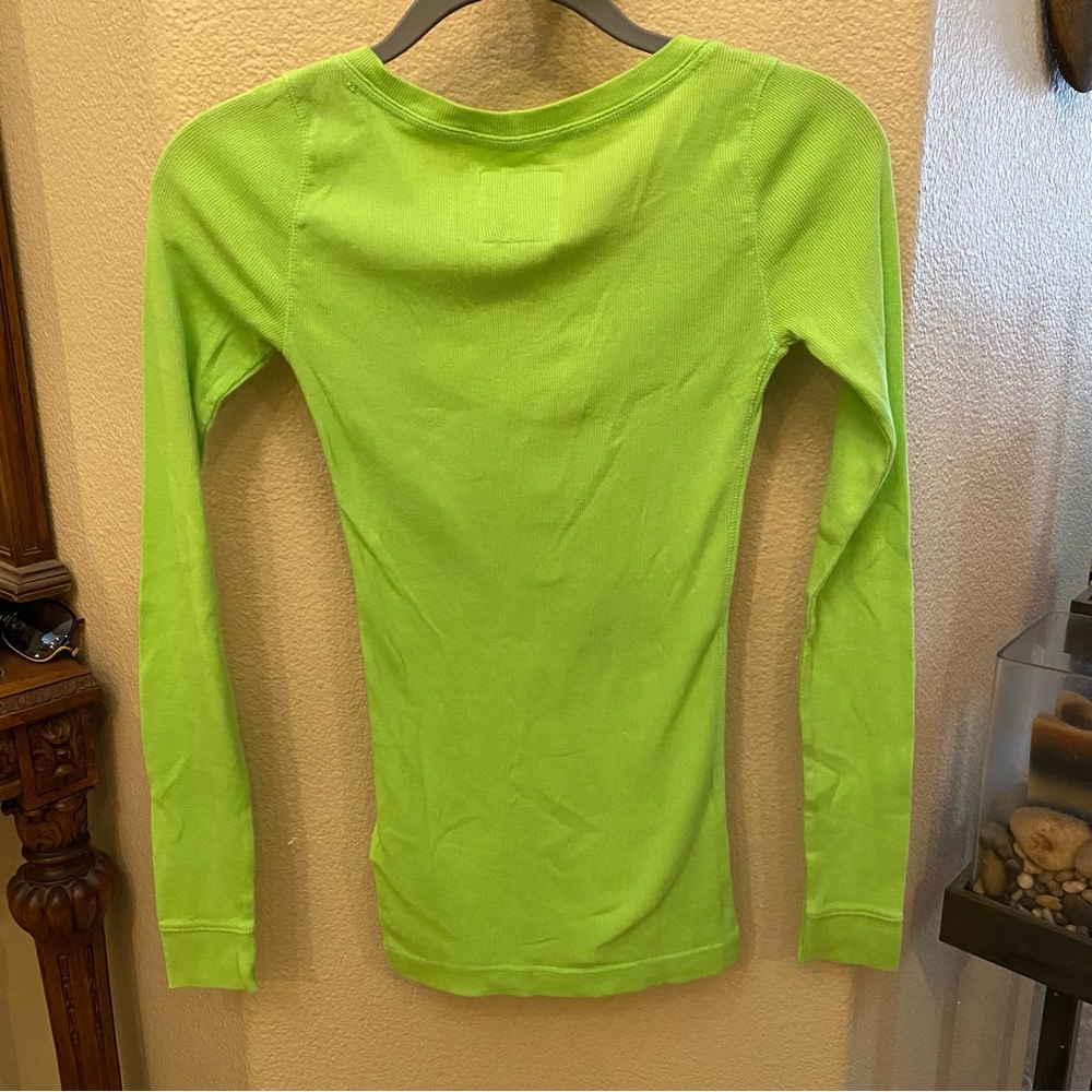 SOLD!! ABERCROMBIE & FITCH Neon Green Ribbed Henley Y2K Long Sleeve Top Size XS - Picture 4 of 6
